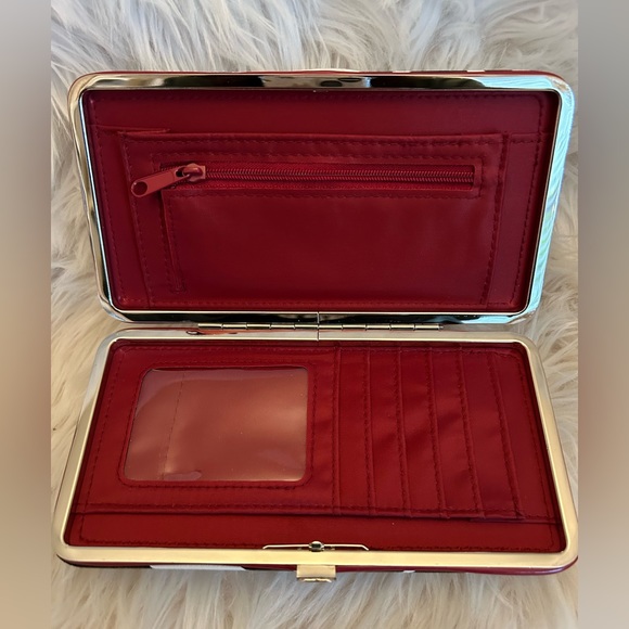 Hard Case Zebra 🦓 Print Wallet - Picture 3 of 16